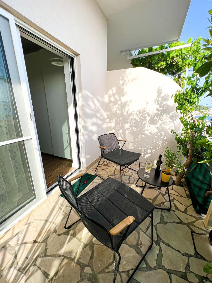 San-Studio Apartment Dugi Rat Exteriér fotografie